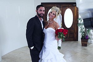 蕾拉女王脚奴vk