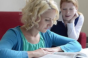 鸡巴在骚逼里越长越大高h