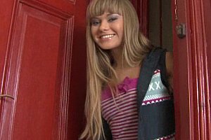 日本乱妇69xxxxhd